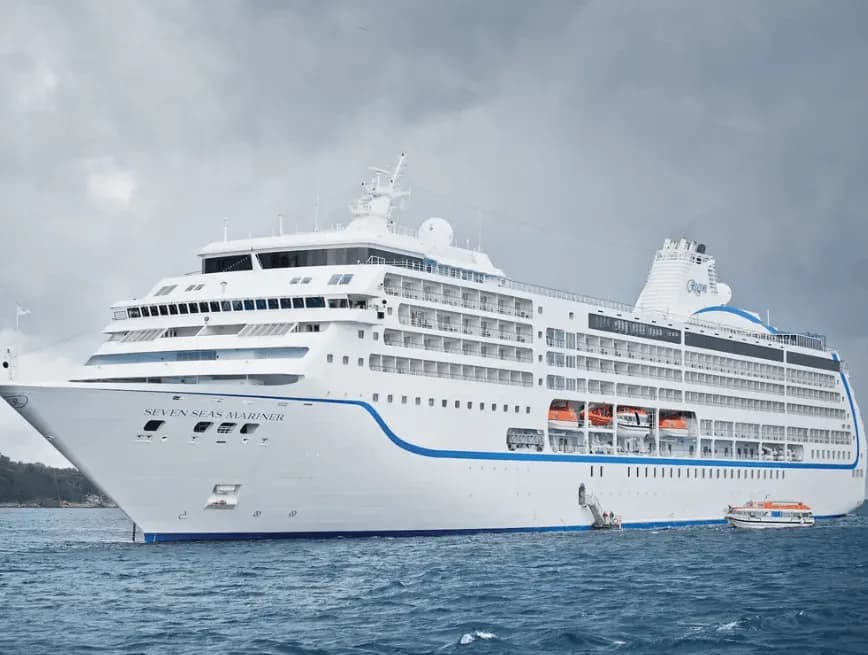 Regent Seven Seas cruise ship at sea